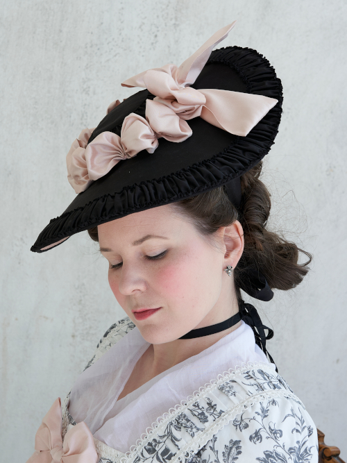 18th
          century silk covered bergere hat