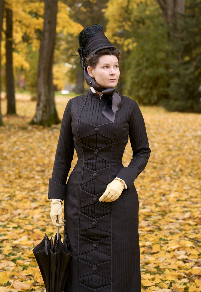 1870s day dress