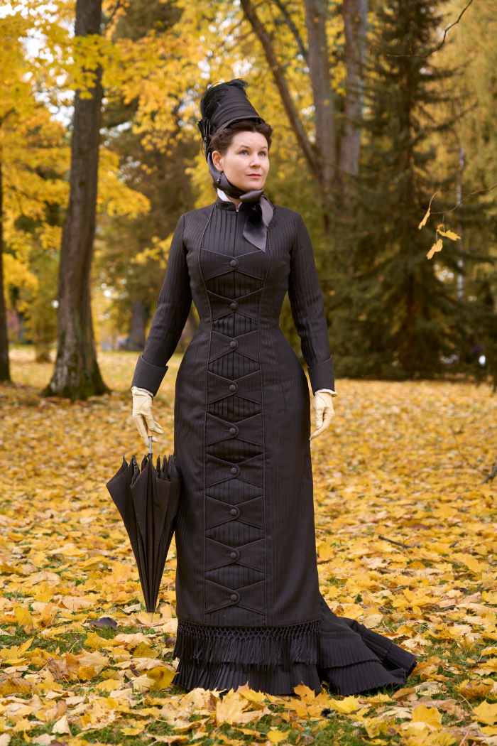 1870s day dress