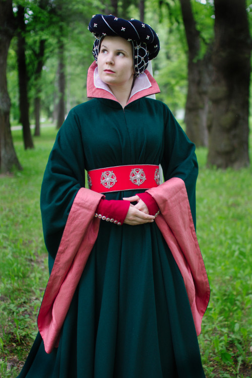 houppelande dress
