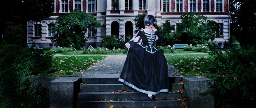 18th century masquerade
        costume