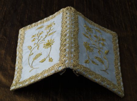 18h
        century pocketbook