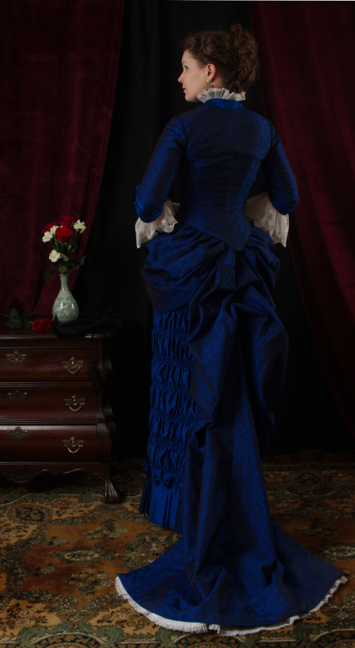 dinner dress
        1882