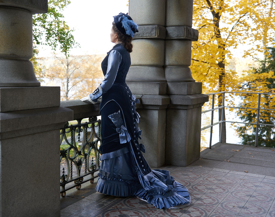 Directoire habit bodice dress 1877