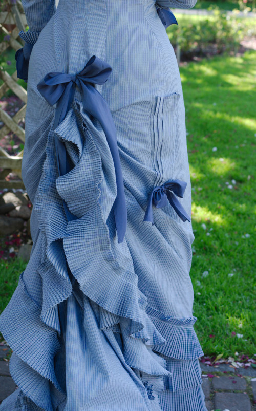 1870s polonaise
day dress