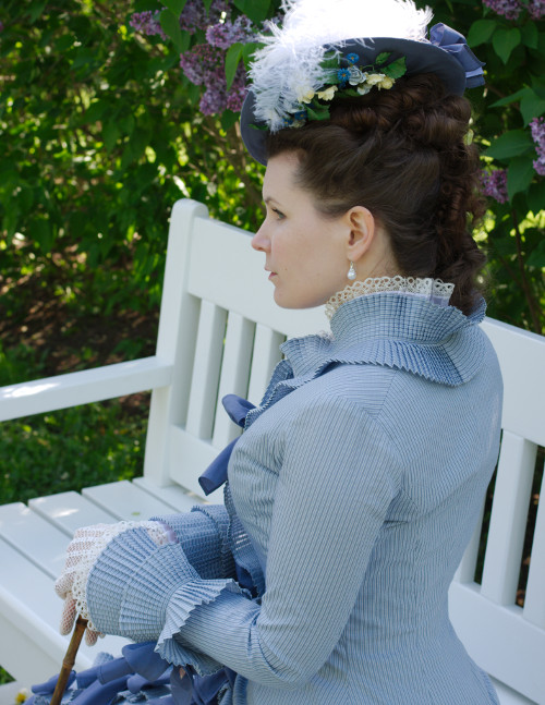 1870s
polonaise day dress