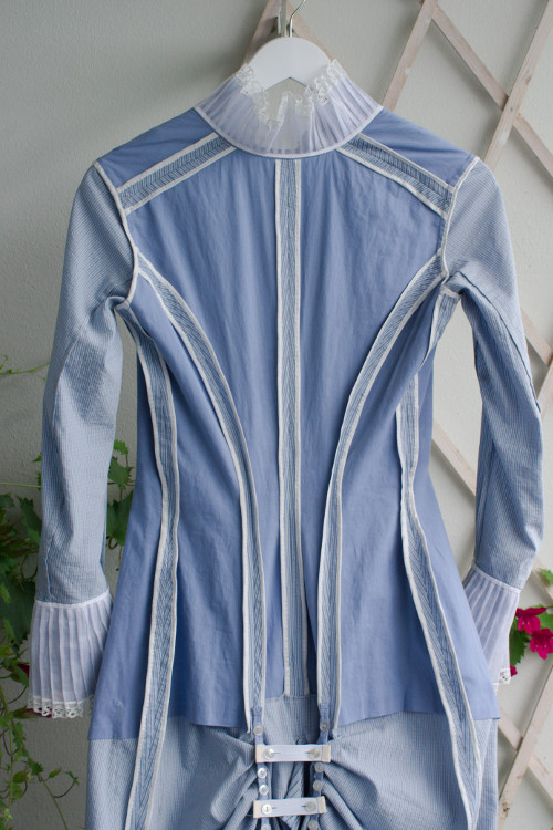 1870s
polonaise day dress