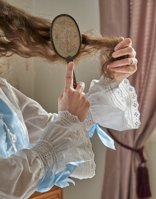 victorian
          peignoir