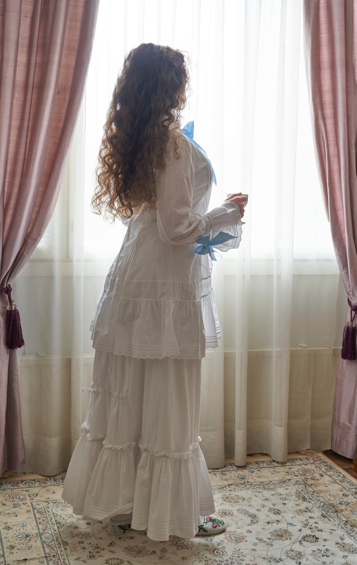 victorian peignoir